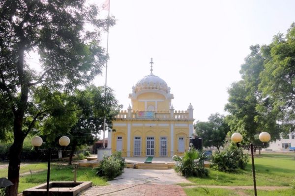 Langar Hall of Gurdwara Tambu Sahib